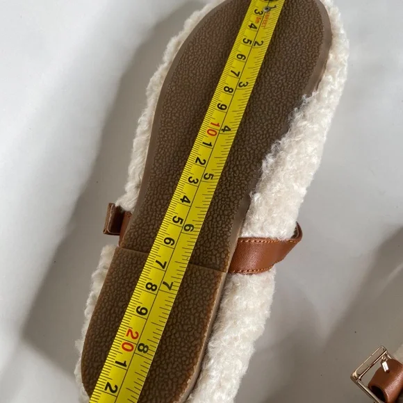 BUFFY MILK/CAMEL GIRL’S SHOES new (no box, no tags)